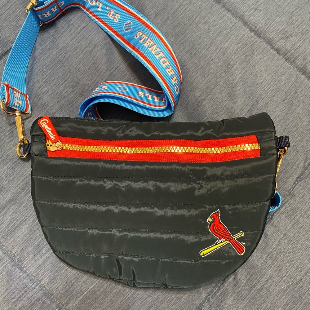 ST Louis Cardinals Black and Red Crossbody Bag NWOT unisex